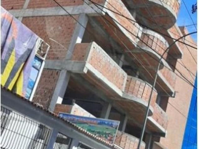 Vendo edificio 2000 m2 Catia La Mar