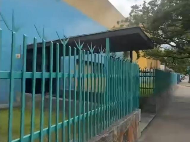 Vendo edificio 3560m2 La Trinidad 3277