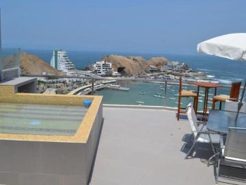 Vendo en playa embajadores con piscina espectacular vista
