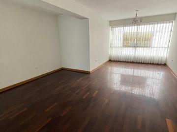 VENDO ENCANTADOR DEPARTAMENTO UBICADO EN ALCANFORES MIRAFLORES