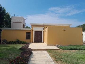 VENDO EXCELENTE TERRENO CON CASA DE CAMPO CON PISCINA EN MOCHE, TRUJILLO AT: 2,145m2