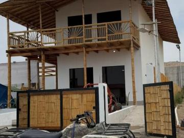 Vendo Hermosa Casa en Condominio Ecologico Frente a la playa y Laguna Paraiso en Huacho