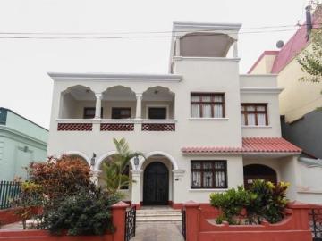 Vendo Hermosa Casa en calle Moore 4, La Punta