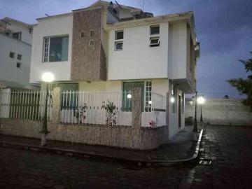 Vendo hermosa casa en Otavalo