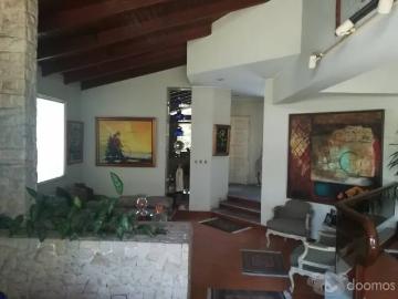 VENDO HERMOSA CASA EN SAN BORJA