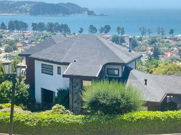 Vendo hermosa casa en sector Lomas de Pingueral con espectacular vista al mar