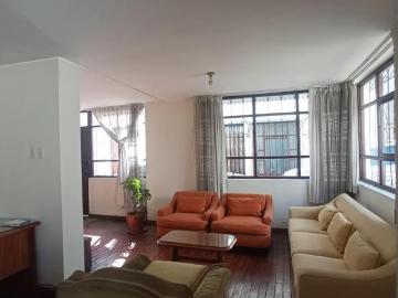 Vendo Hermosa Casa en Quinta privada en Av. Cayma