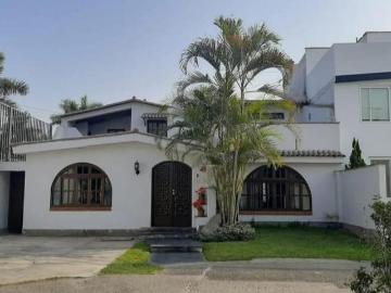 VENDO HERMOSA CASA JIRON TOMASAL SURCO REMODELADA