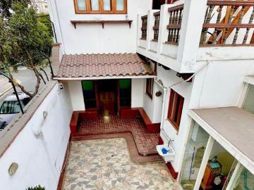 VENDO HERMOSA CASA PATRIMONIAL EN MIRAFLORES