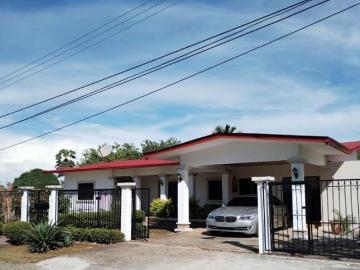Vendo Hermosa Casa Unifamiliar en David, Provincia de Chiriquí