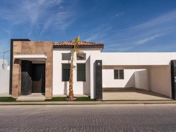Hermosa Residencia en venta en La Toscana Residencial Mexicali