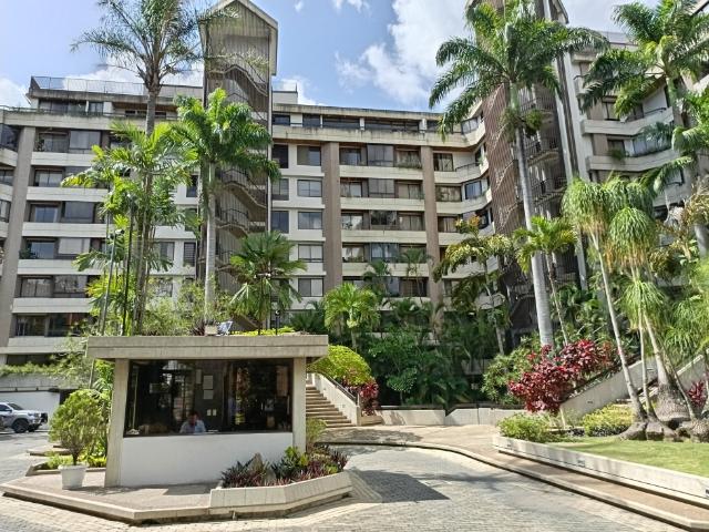 VENDO HERMOSO PENTHOUSE EN VALLE ARRIBA 800 M2