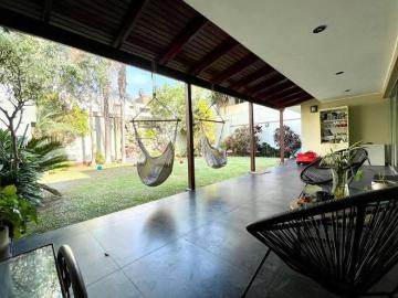 Vendo iluminada y moderna casa en LA AURORA REMODELADA AT:351m2