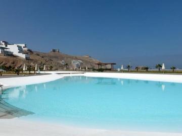 Vendo linda casa con Piscina en condominio privado con vista al mar, Cerro Azul