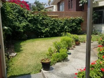 Vendo Linda Casa en Calle Victor Maldonado 4, Urb Aurora, Miraflores
