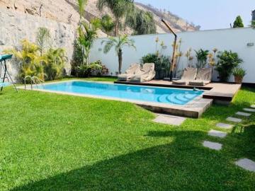 Vendo Linda Casa en Condominio en Av El Parque N°7, Urb La Planicie, La Molina