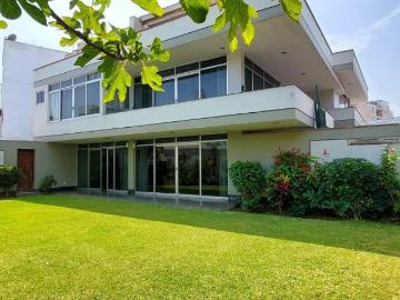 VENDO LINDA CASA SAN ISIDRO CORPAC F/A PARQUE, EN ESQUINA CON AT: DE 570m2