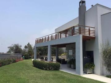 Vendo Linda Residencia en Exclusivo Condominio de Los Bosque La Planicie