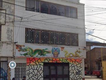 Vendo local comercial con departamento y oficina