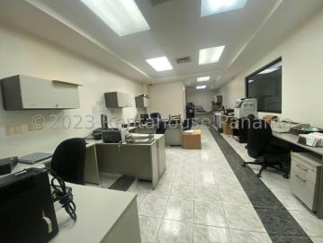 Vendo Local Comercial de 2700 m² en Ayatur, Colón 27 906GG | 7 espacios, 3500. 00 en Cristóbal