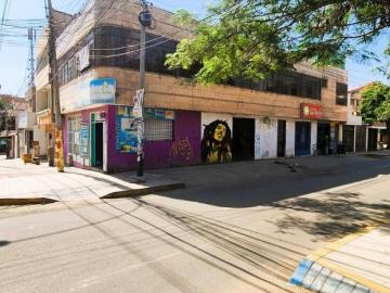 VENDO LOCAL COMERCIAL ESQUINA AV. CANTA CALLAO PRO LIMA CON 4 TIENDAS 1ER PISO
