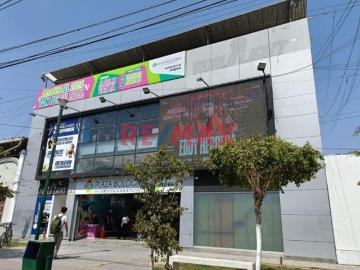 Vendo Local Comercial Plaza Bolognesi. C.DELGADO