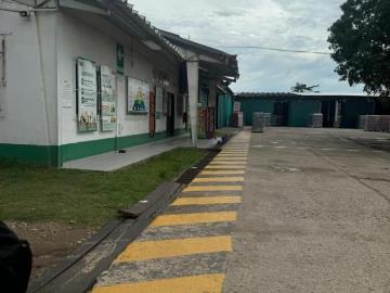 VENDO LOCAL INDUSTRIAL EN EXCELENTE UBICACION Y A PRECIO DE TERRENO