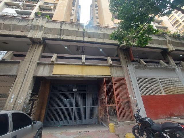 Vendo local/estacionamiento 1050m2 La Concordia 6776