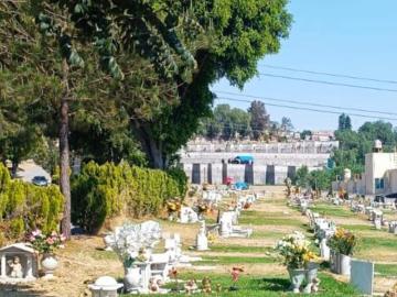 VENDO LOTE DE PANTEON EN JARDINES DEL RECUERDO EDO. DE MEX