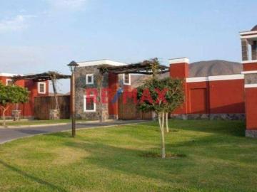VENDO LOTE EN EL EXCLUSIVO CONDOMINIO LAS COLINAS DE PUERTO VIEJO