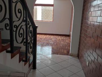 VENDO MAGNÍFICO DEPARTAMENTO TRIPLEX REMODELADO DE 4 DORMITORIOS SAN BORJA