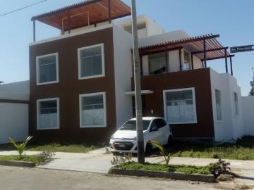 VENDO O ALQUILO AMPLIA CASA EN CORALES 1