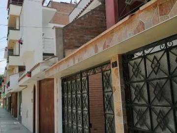 VENDO OCASION CASA 3 PISOS
