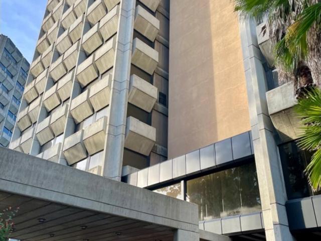 Vendo Oficina de 135,28 Mts.2,Centro Profesional Santa Paula