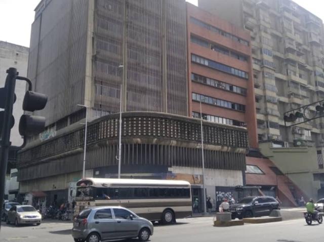 VENDO OFICINA EN LA CANDELARIA EDIFICIO CANDIL, 74 MTS2 / 1 BAÑO
