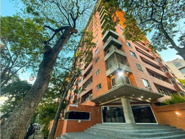 Vendo Penthouse de 3 Pisos en El Rosal