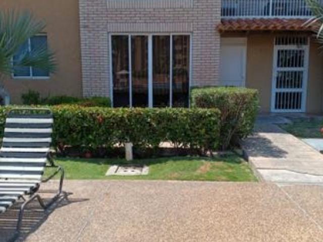 Vendo PH 85m2 Lecherías 2823