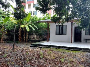 Vendo propiedad en tonsupa sector playa almendro