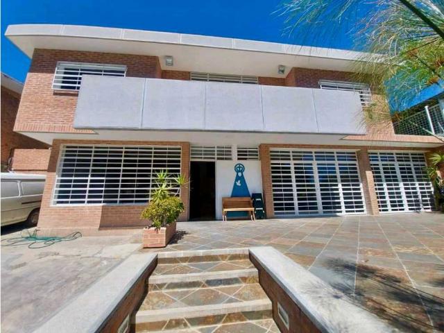 Vendo quinta 280m2 Sorocaima 6186
