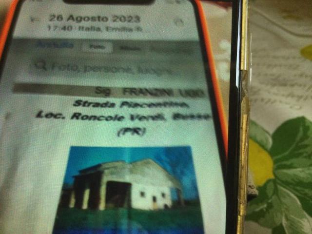 Vendo rustico sito tra Soragna e Roncole Verdi ampio lotto di terreno edificabil
