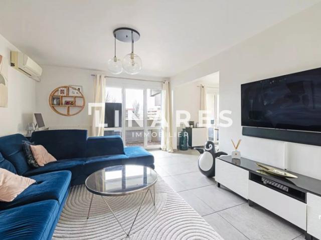 VENDOME FAMILY Appartement T5 de 94 m2 balcons 13012