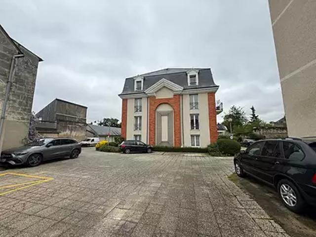 Vendôme 41100 Achat / Vente appartement 3 pièces t3 au dernier étage cave