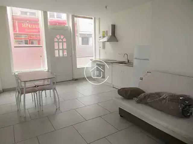 Vendôme 41100 Location appartement 2 pièces t2 au dernier étage