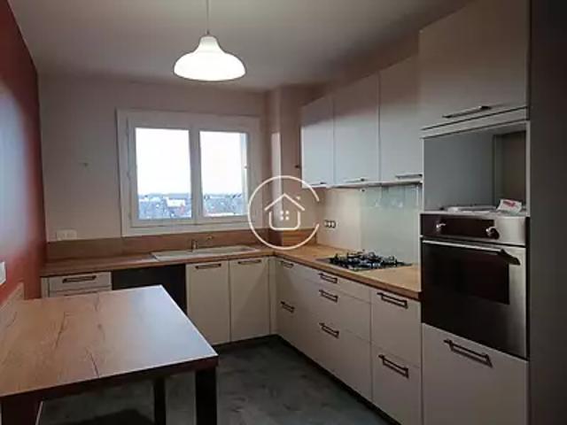 Vendôme 41100 Location appartement 4 pièces t4 cave parking