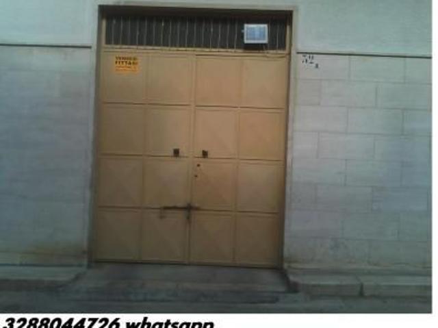 Vendoaffitto garage 70mq strada privata