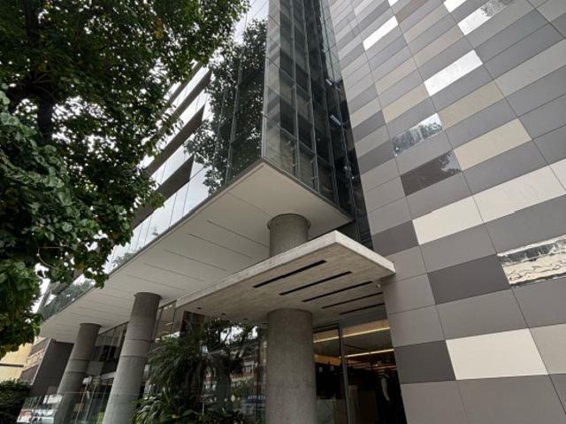 Vendo/alquilo apartamento dúplex 338m2 Las Mercedes 2365