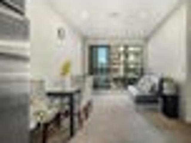 Vendor Says Sell Central Apartment Must Go!