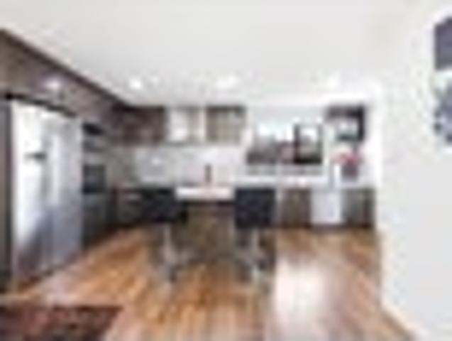 Vendors Overseas Freehold Must Sell