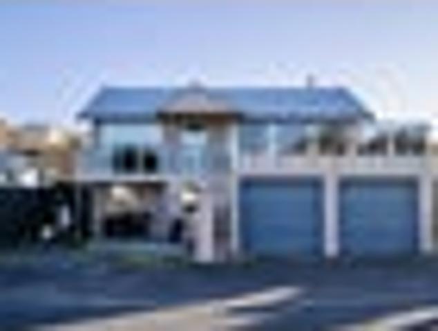 Vendors on the move this home must be sold