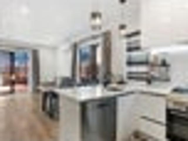 VENDOR'S LOSS IS YOUR GAIN $629,000